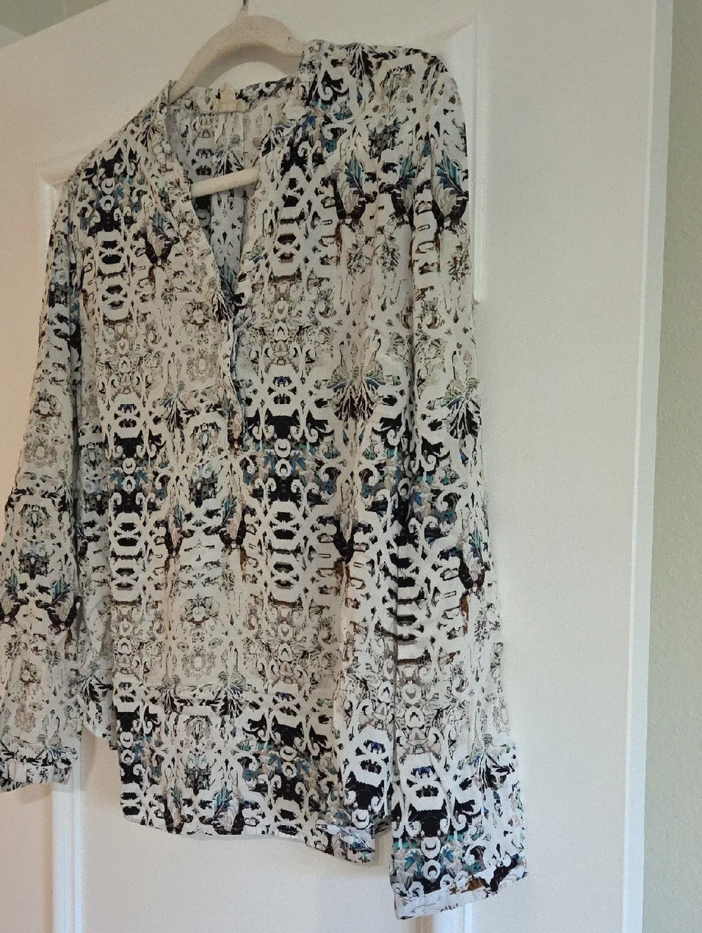 Tribal Jeans Teal, Black And Neutral Patter Blouse Women's XL - Picture 3 of 4